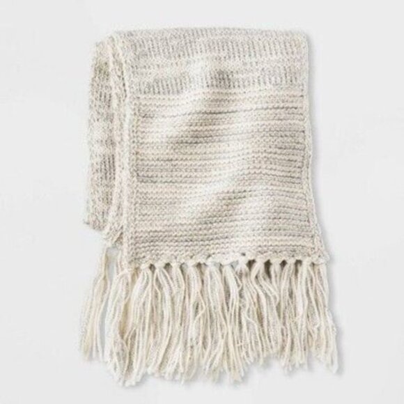 Universal Thread Women's Knit Oblong Winter Scarf Beige One Size - Picture 1 of 1